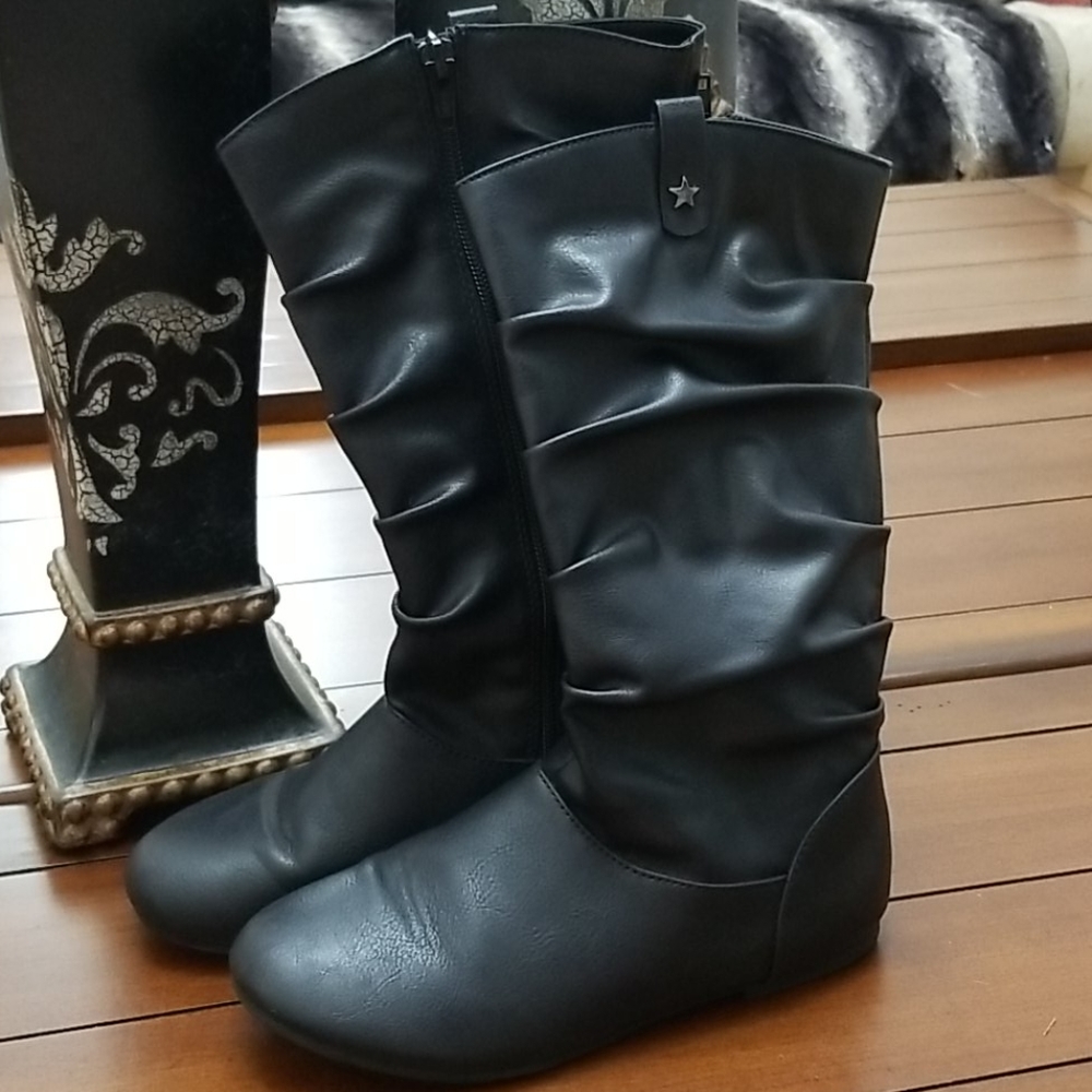 🖤 CHILDREN'S PLACE BLACK BOOTS